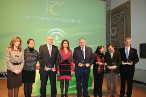 Obsequiada FEDAMA con el Premio C de Consumo 2010